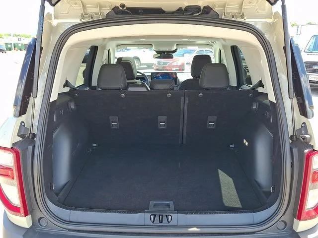 Used 2025 Desert Sand Ford Big Bend image 27