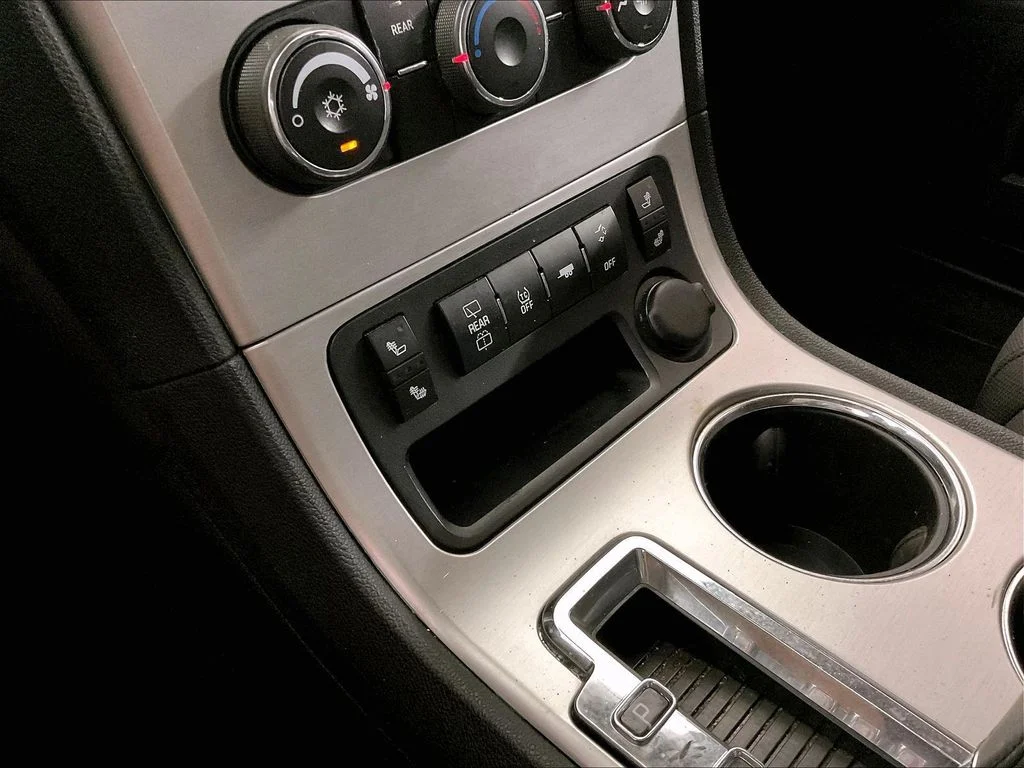 Used 2012 Black GMC SLE image 37