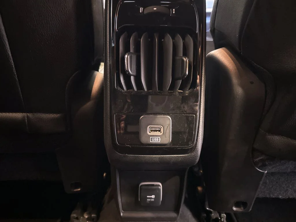 Used 2025 White Jeep Limited image 11