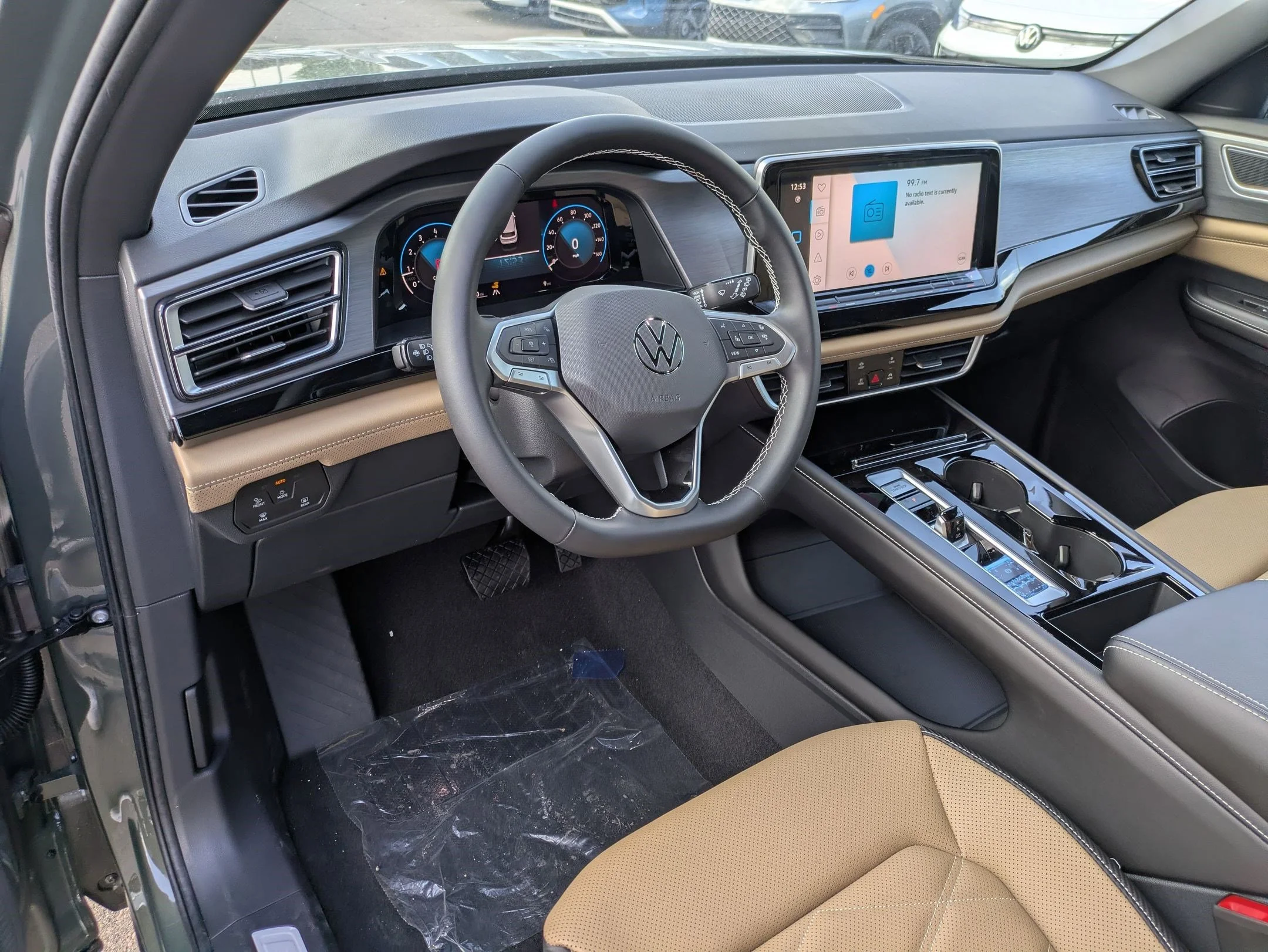 New 2026 Avocado Green Pearl Volkswagen 2.0T SE w/Technology image 10