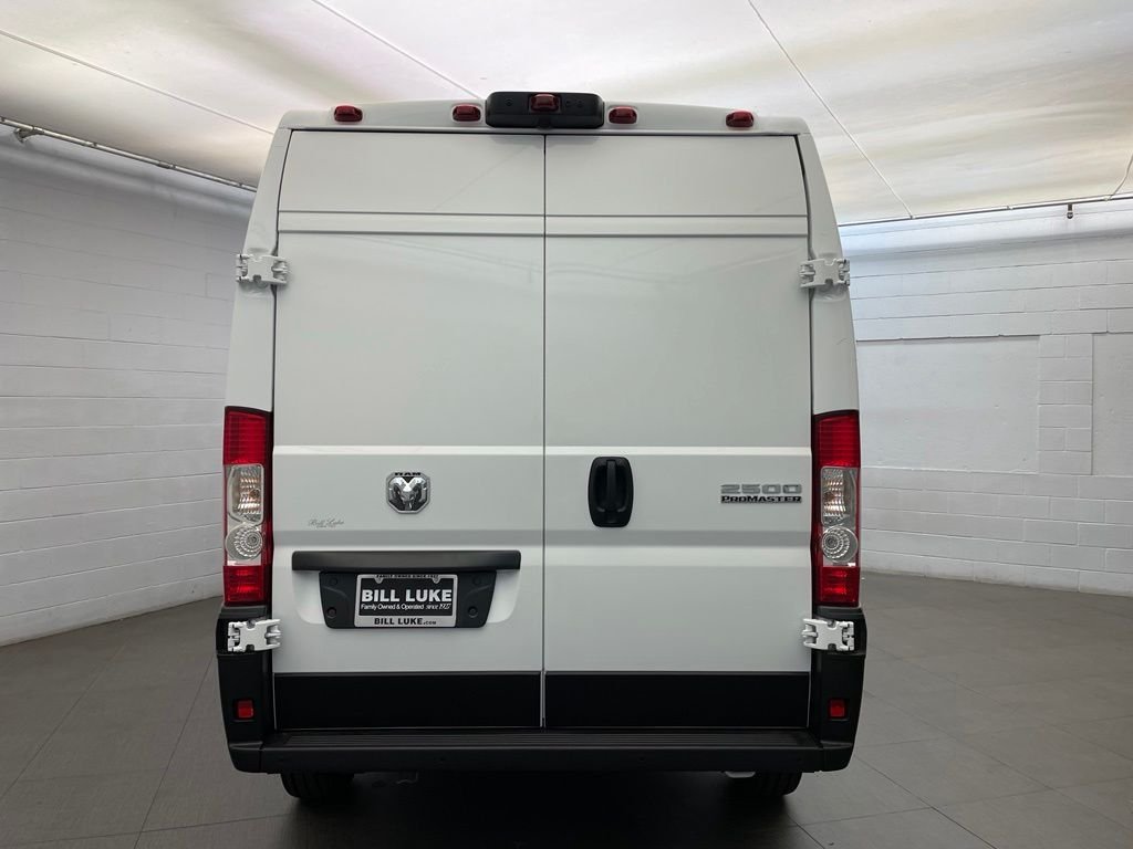 New 2026 Bright White Clear-Coat Exterior Paint RAM High Roof image 5