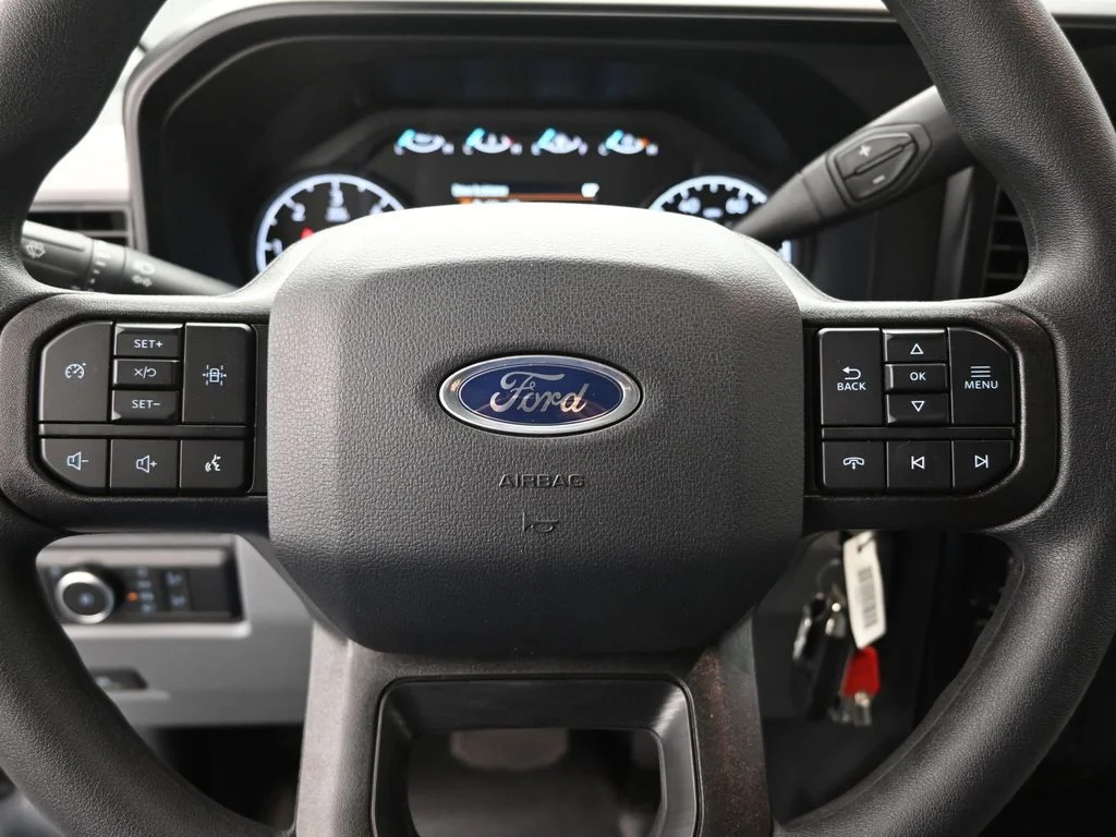 New 2026 Oxford White Ford XL image 10