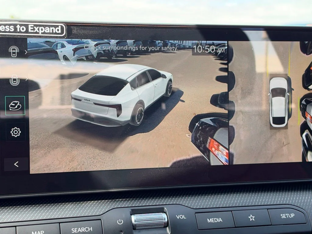 New 2027 White Kia GT-Line image 13
