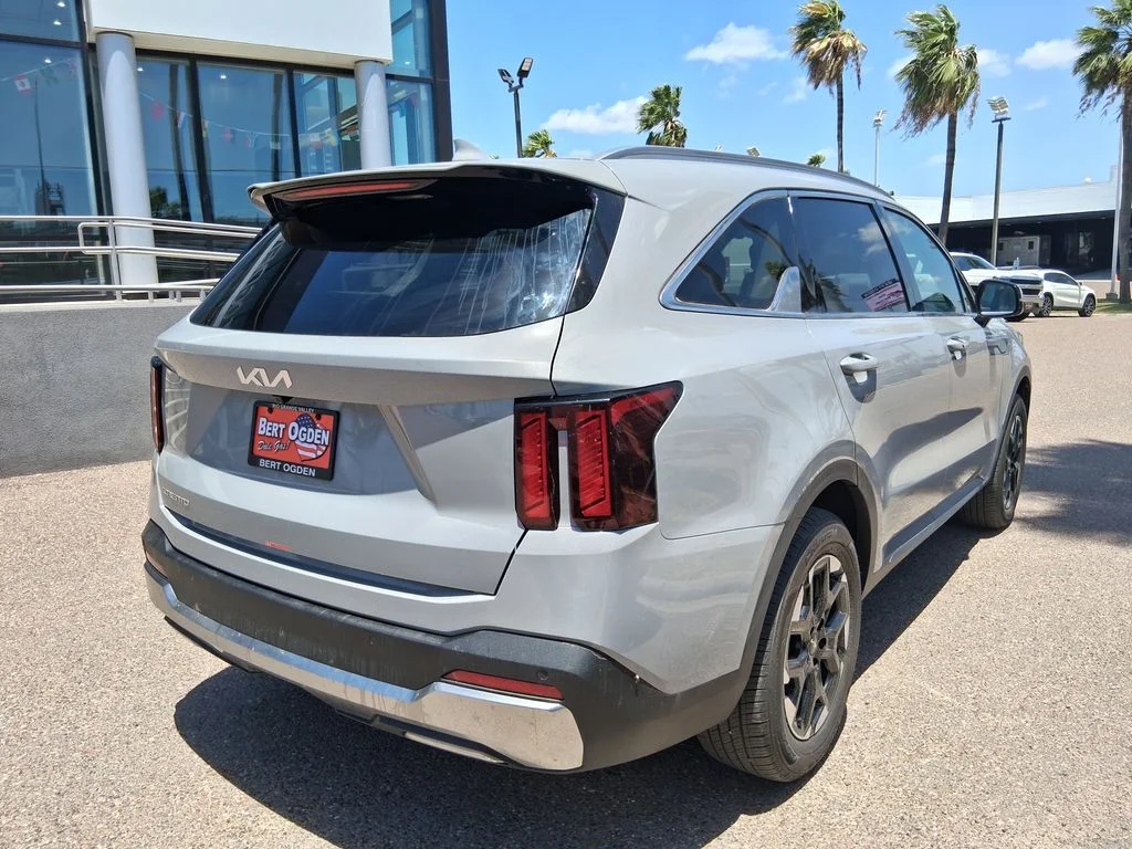 New 2026 Gray Kia S image 5