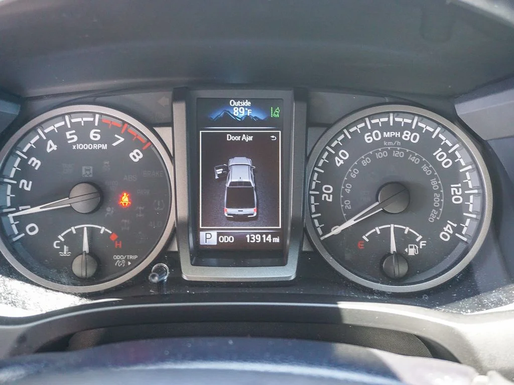 Used 2022  Toyota TRD Off-Road image 21