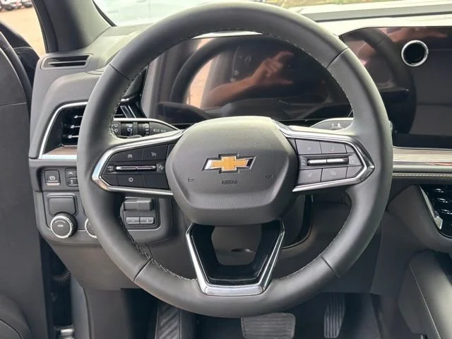 2026 Chevrolet Suburban Premier - Photo 11