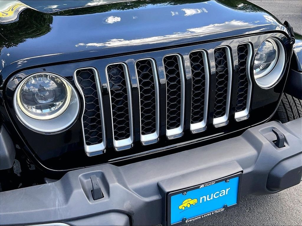 Used 2023 Black Jeep Overland image 30