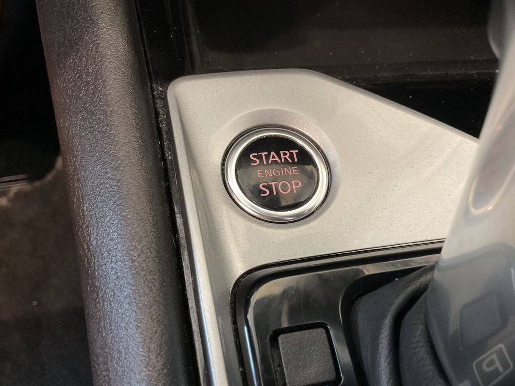 Used 2024 Silver Nissan 2.5 SV image 16