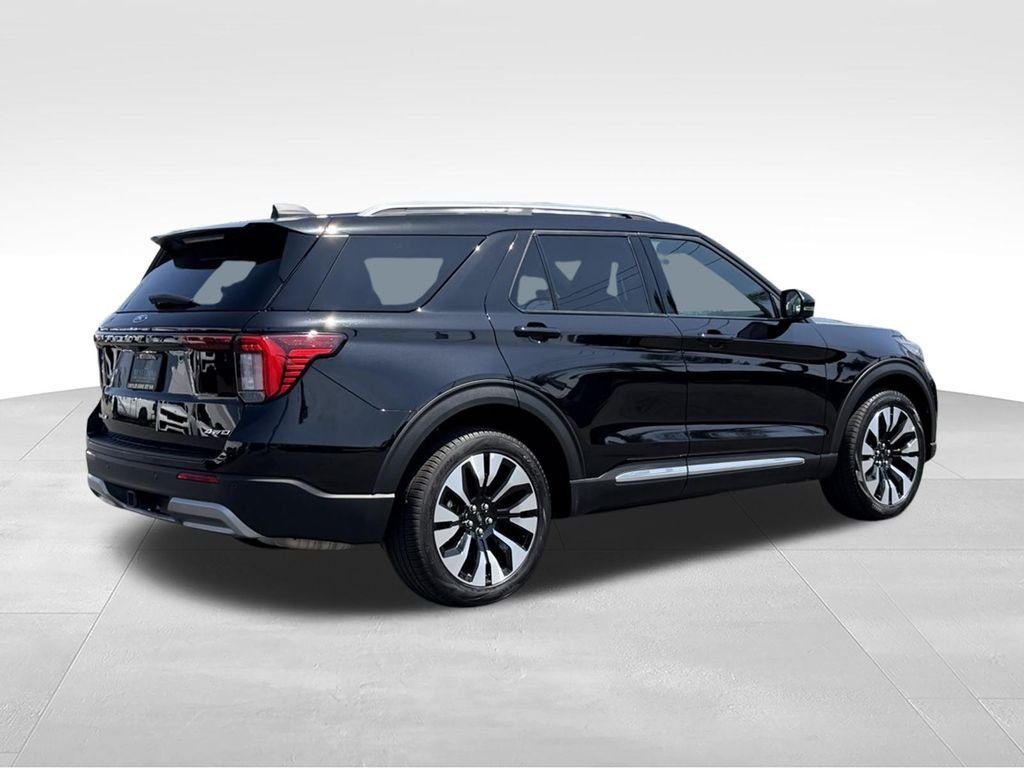 Used 2025 Black Ford Platinum image 11