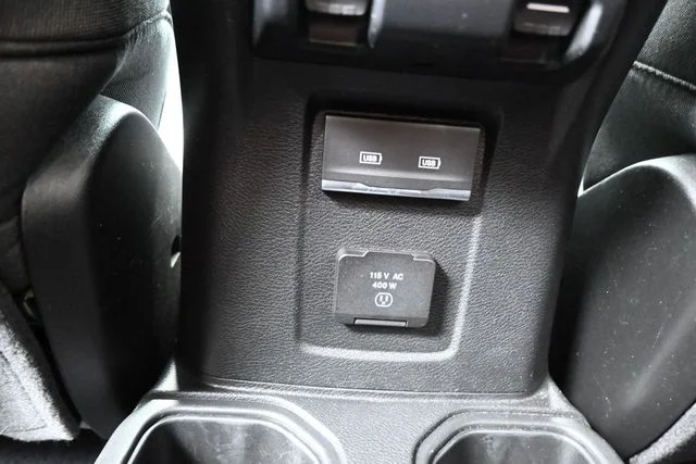 Used 2022 Gray Jeep Mojave image 17