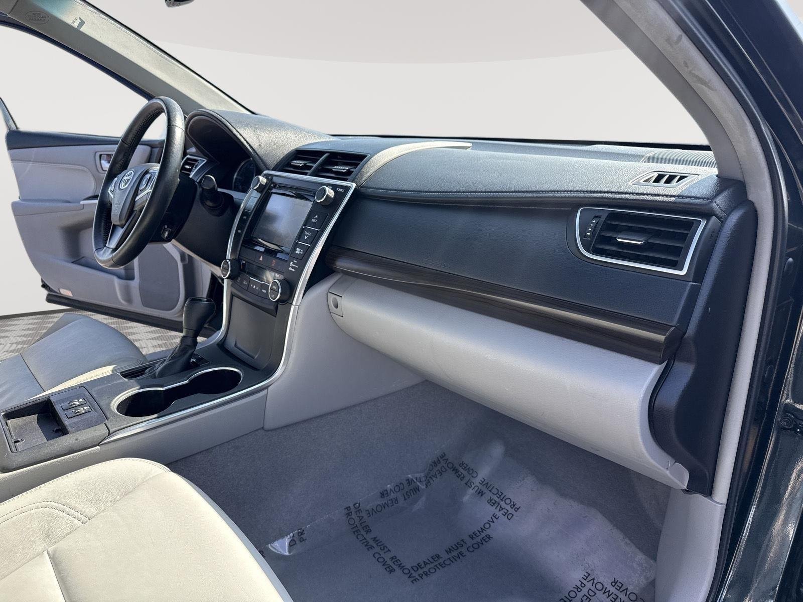 Used 2015 Cosmic Gray Mica Toyota XLE image 30