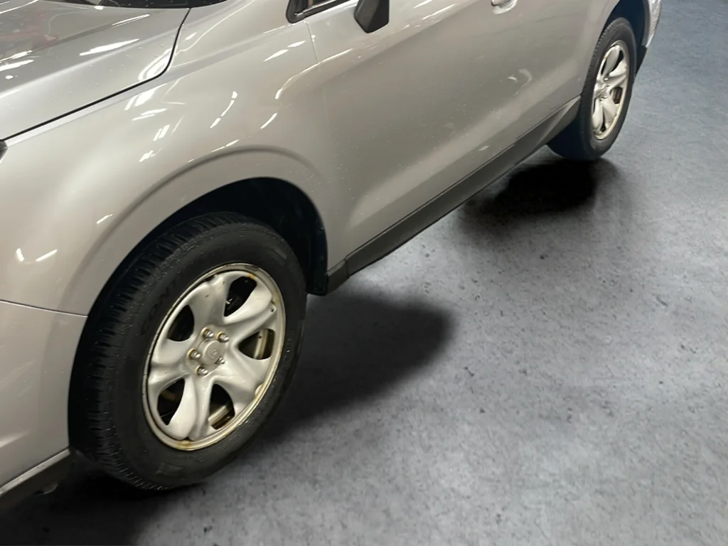 Used 2018 Silver Subaru 2.5i image 37