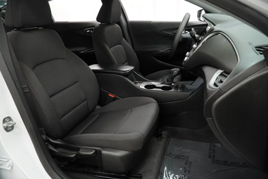 2023 Chevrolet Malibu 1LS - Photo 38