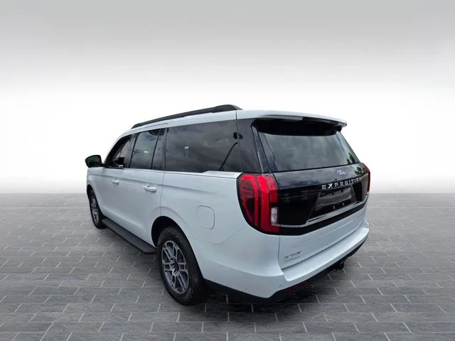 Used 2025 White Ford Active image 6