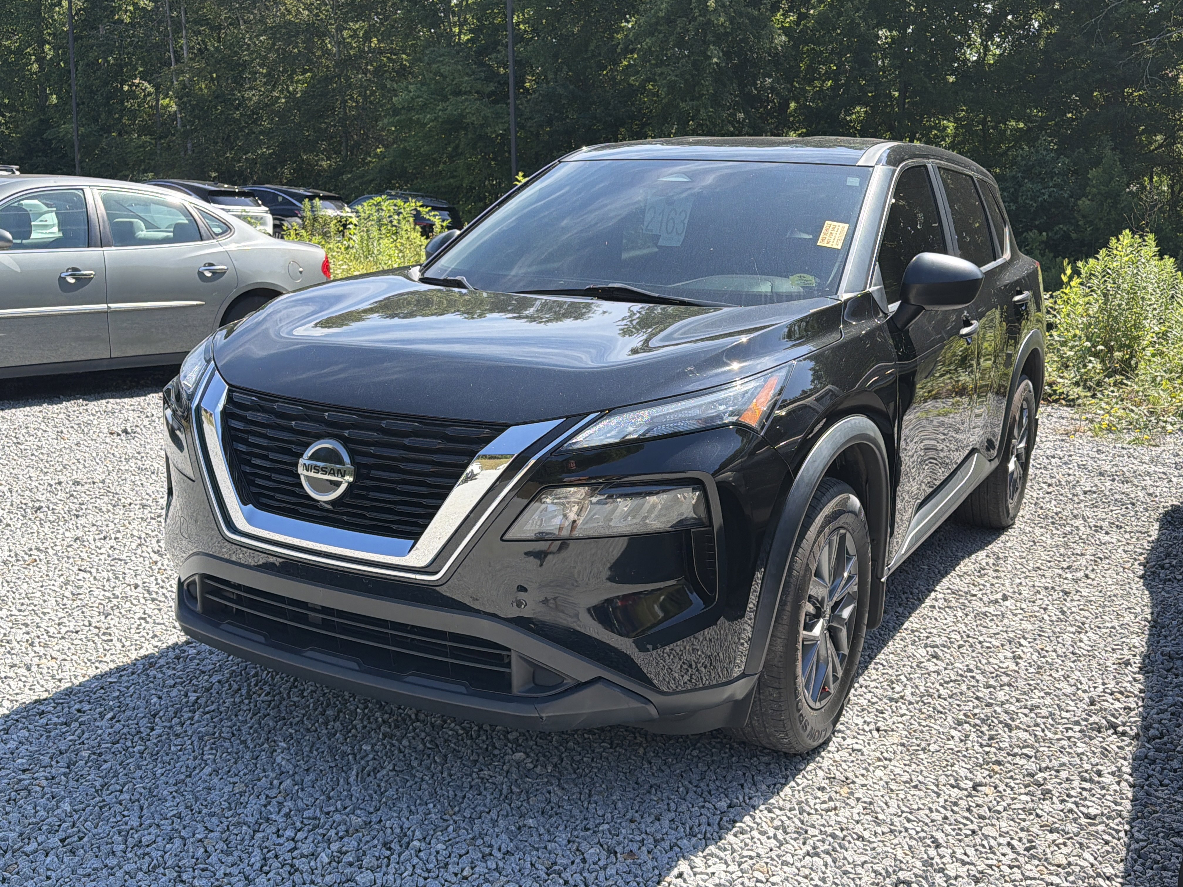 Used 2021 Super Black Nissan S image 3