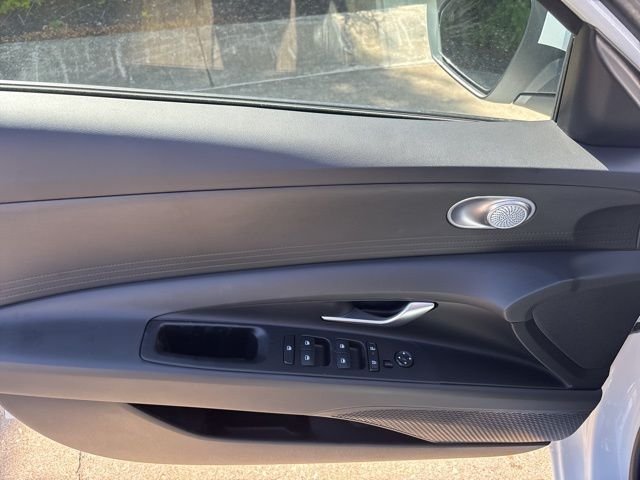 New 2026 White Hyundai SE image 14