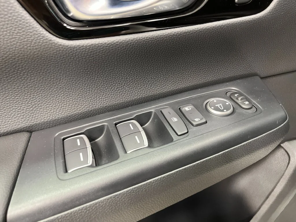 New 2027 Platinum White Pearl Honda EX-L AWD image 14