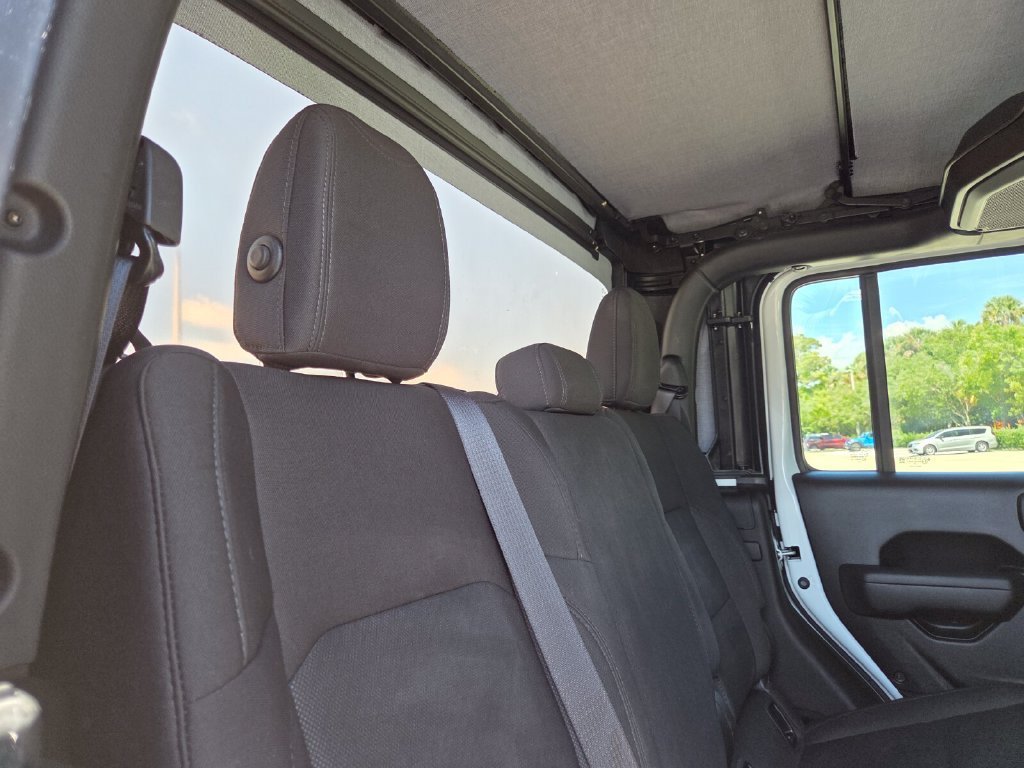 Certified Used 2022 Bright White Clearcoat Jeep Sport S image 19