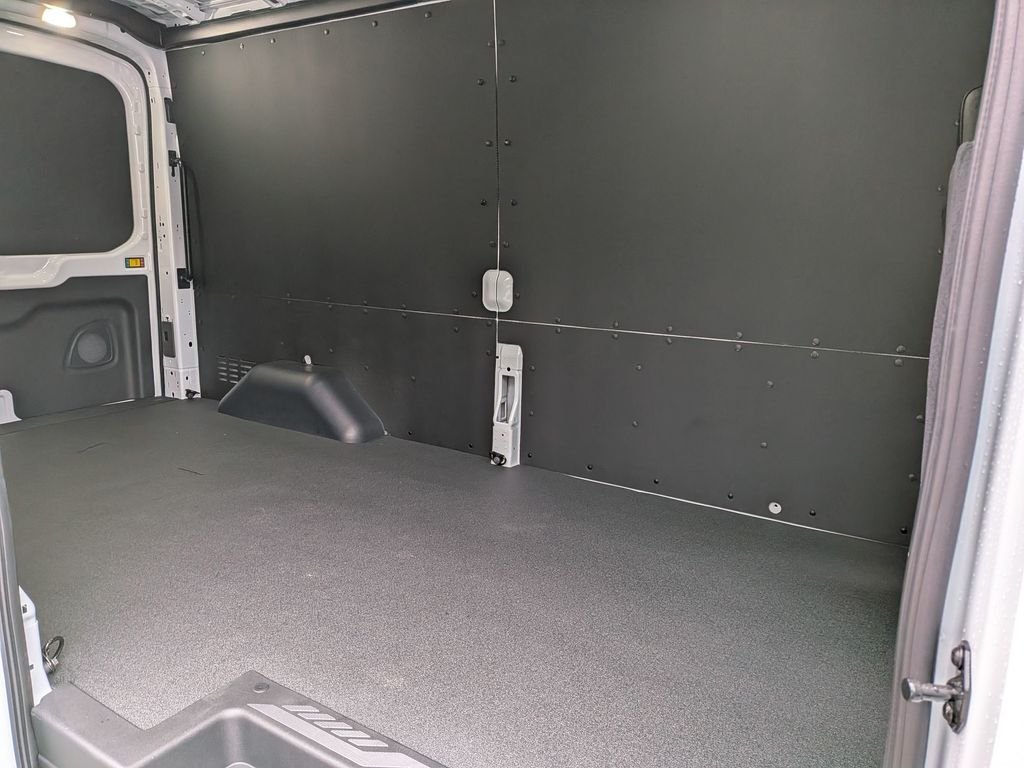 New 2026 Oxford White Ford Cargo Van image 31