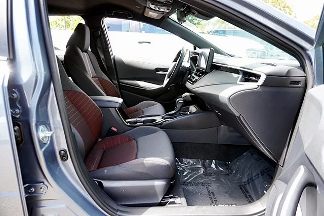 2024 Toyota Corolla SE - Photo 12