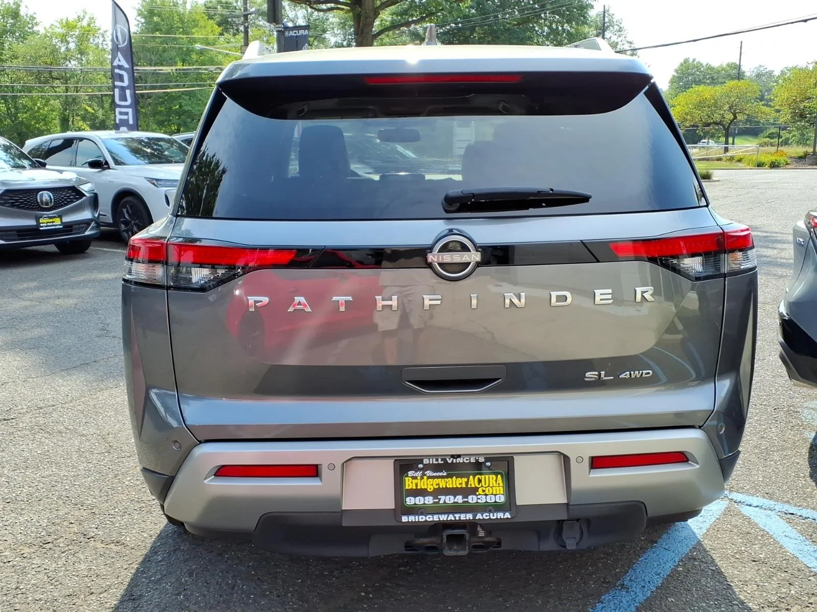 Used 2022 Gun Metallic (kad) Nissan SL image 5