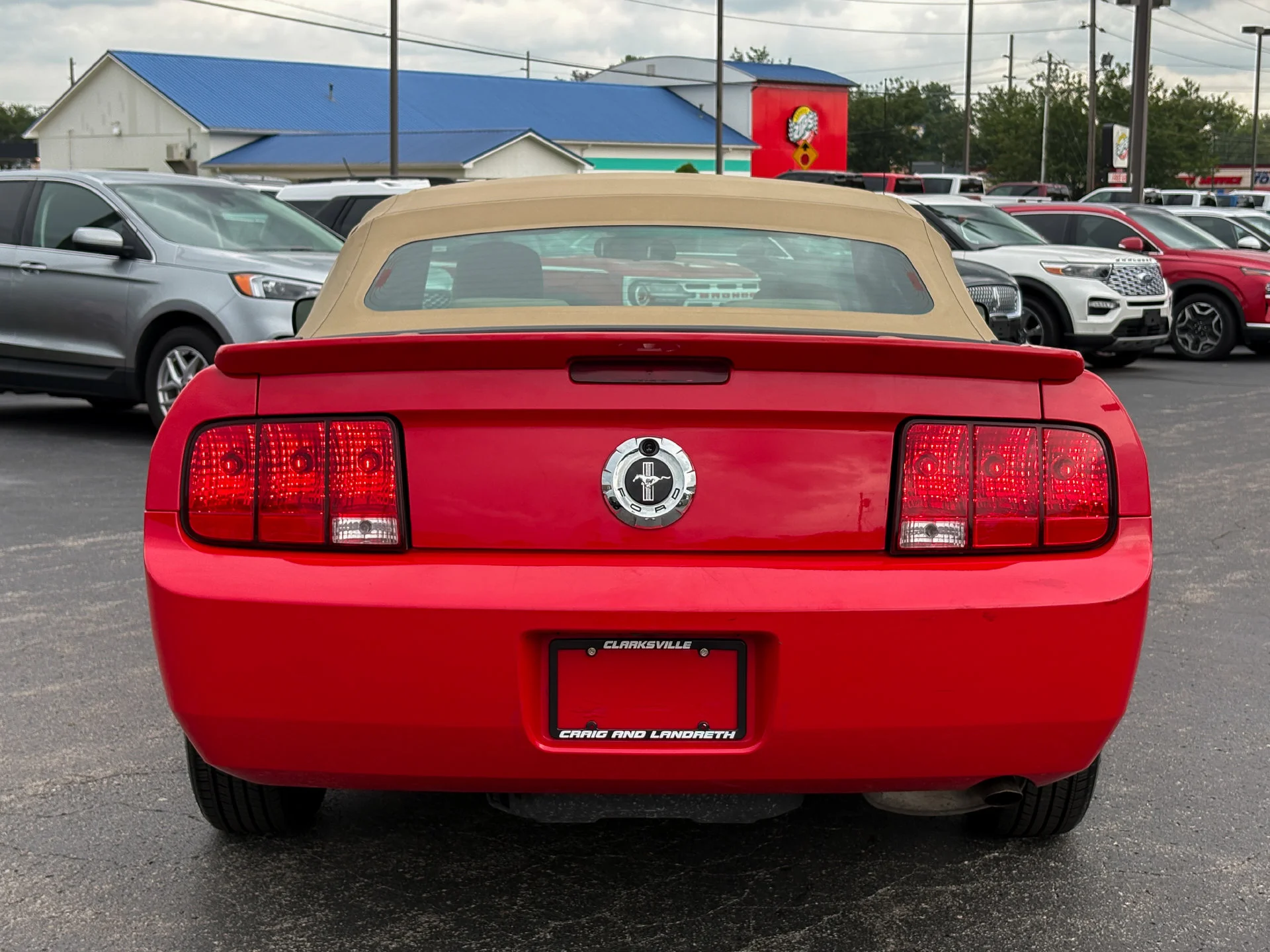 Used 2009 Red Ford V6 image 13