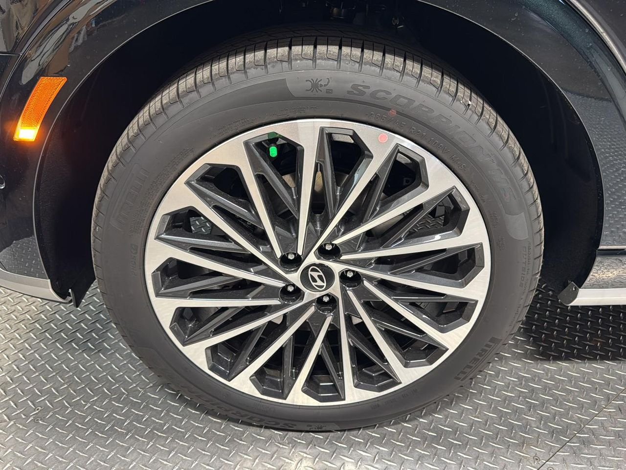 New 2027 Robust Emerald Pearl Hyundai Calligraphy AWD image 17