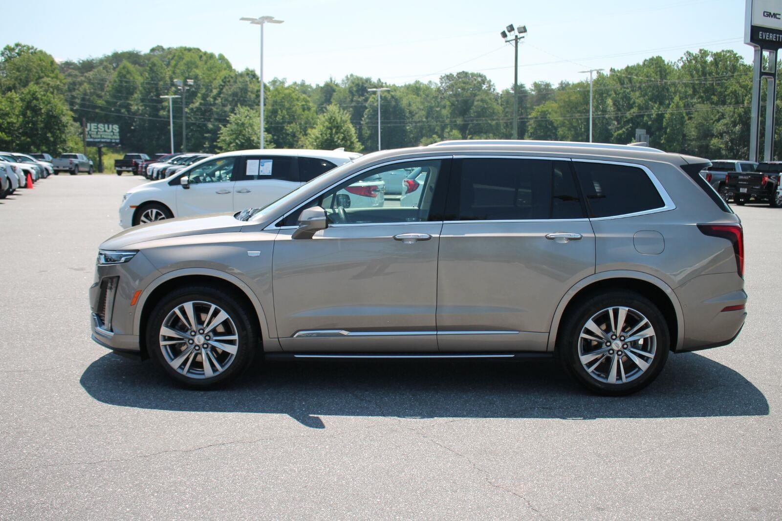 Used 2022 Latte Metallic Cadillac Premium Luxury image 5