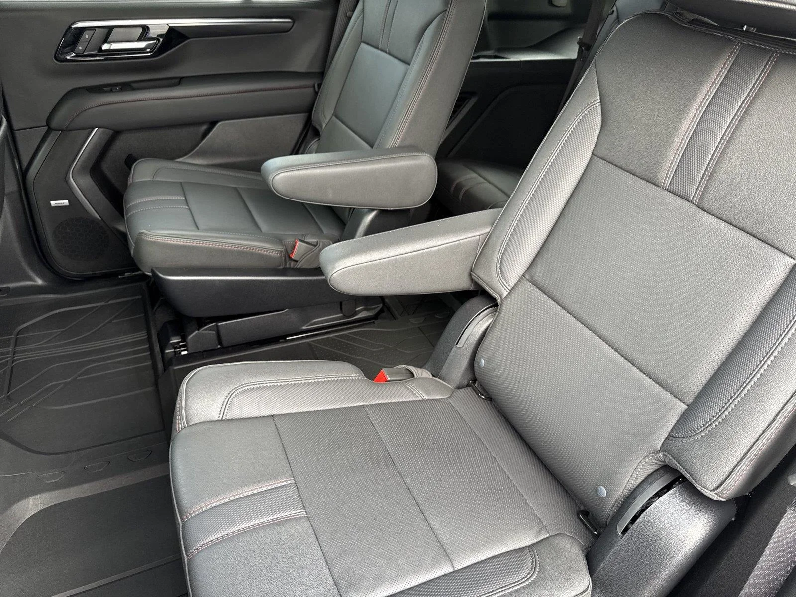 Used 2025 Sterling Gray Metallic Chevrolet RST image 32