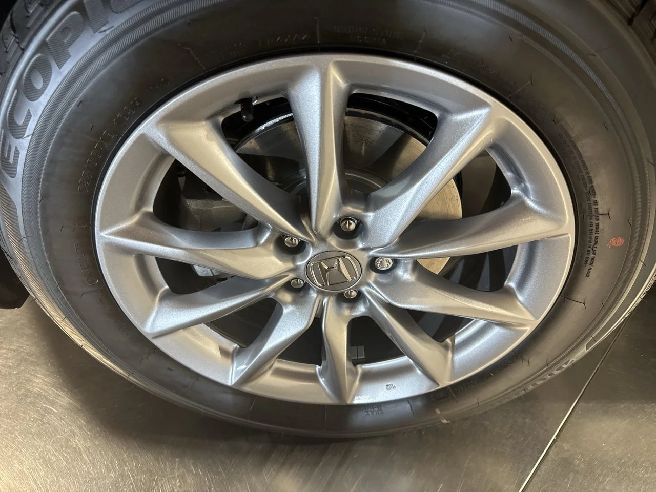 New 2026 Platinum White Pearl Honda EX image 13