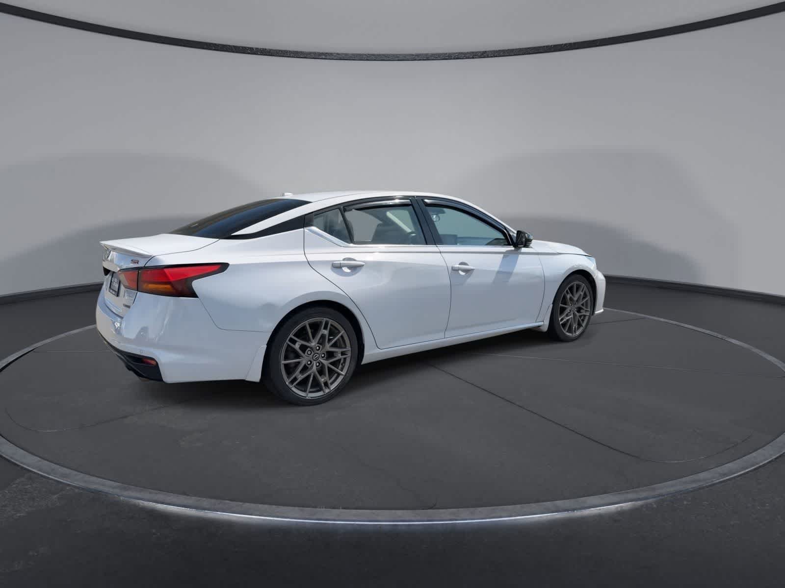 Certified Used 2023 Gray Sky Pearl Nissan 2.0 SR image 8