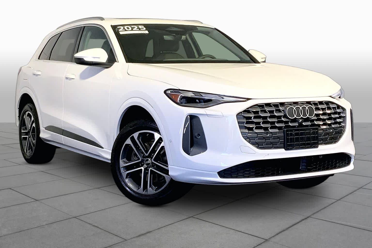Used 2025 Glacier White Metallic Audi Premium image 3