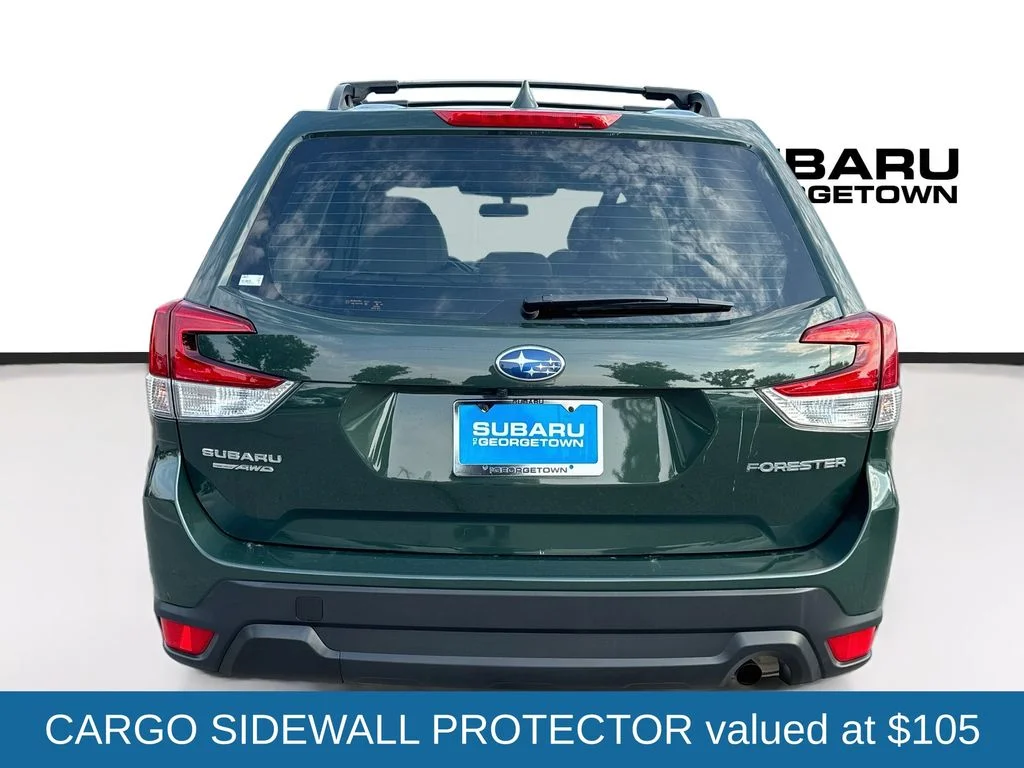 Used 2023 Green Subaru Base image 7