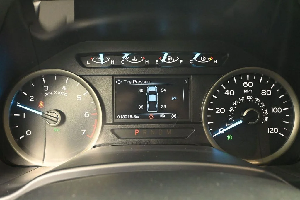 Used 2020 White Ford XLT image 23