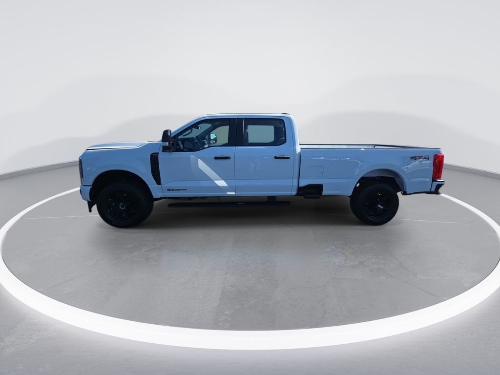 New 2026 Oxford White Ford F-350® XL image 5
