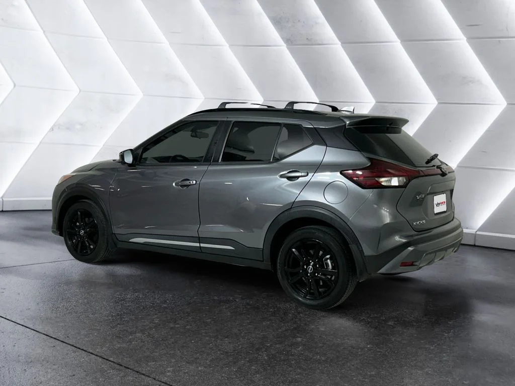 Used 2024 Gray Nissan SR image 6