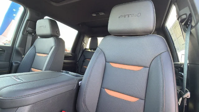 2026 GMC Sierra 2500HD AT4 - Photo 11
