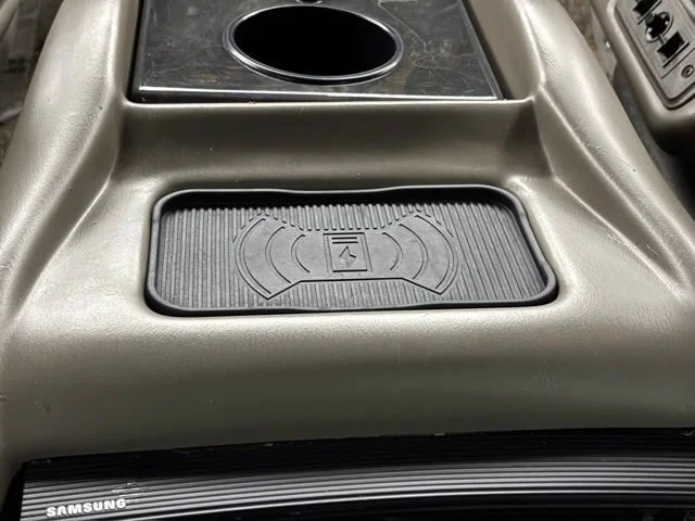 Used 2019 All normally body colored non-sheet metal parts will be flat Black. GMC CARGO image 45