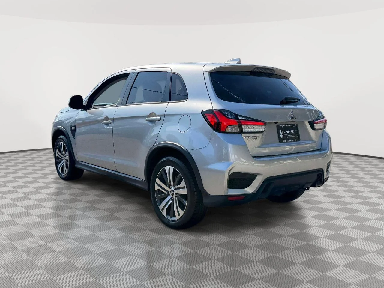 Used 2022 Silver Mitsubishi 2.0 ES AWC image 6