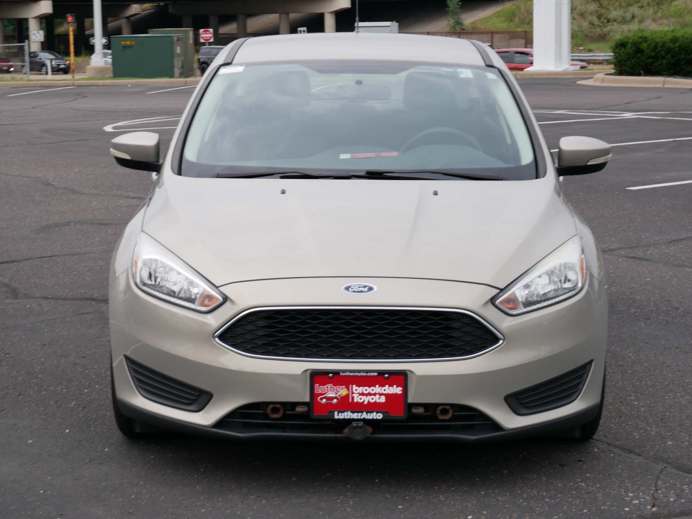 Used 2016 Ford Focus SE with VIN 1FADP3K26GL362040 for sale in Minneapolis, MN