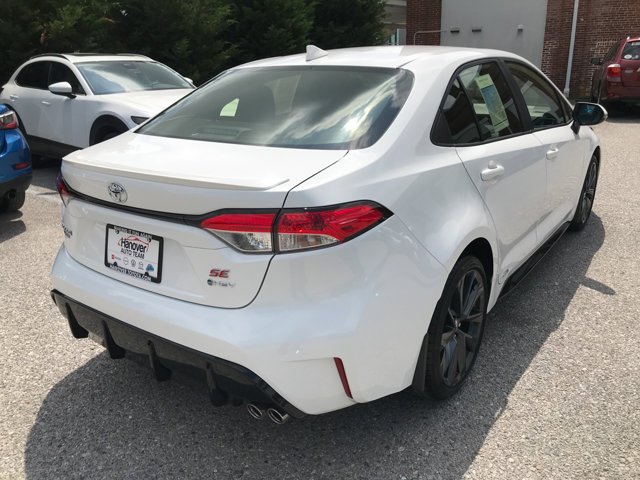 Used 2026 Ice Cap Toyota Hybrid SE image 7