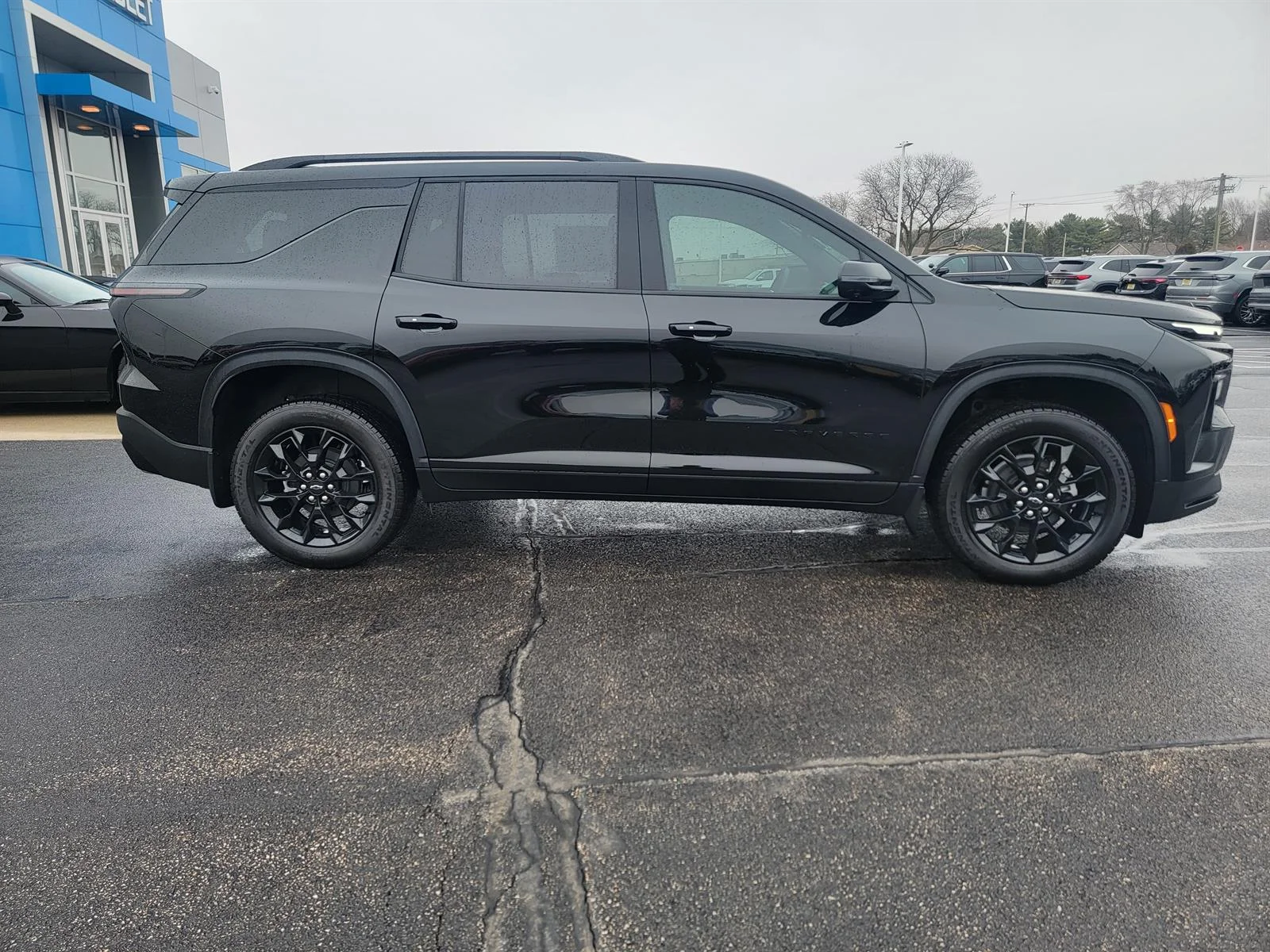New 2026 Mosaic Black Metallic Chevrolet LT image 4