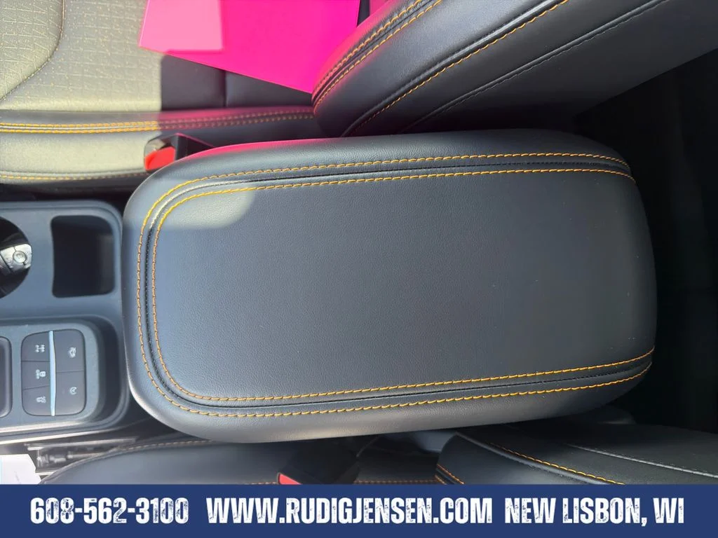 Used 2025 Gray Ford Tremor image 29