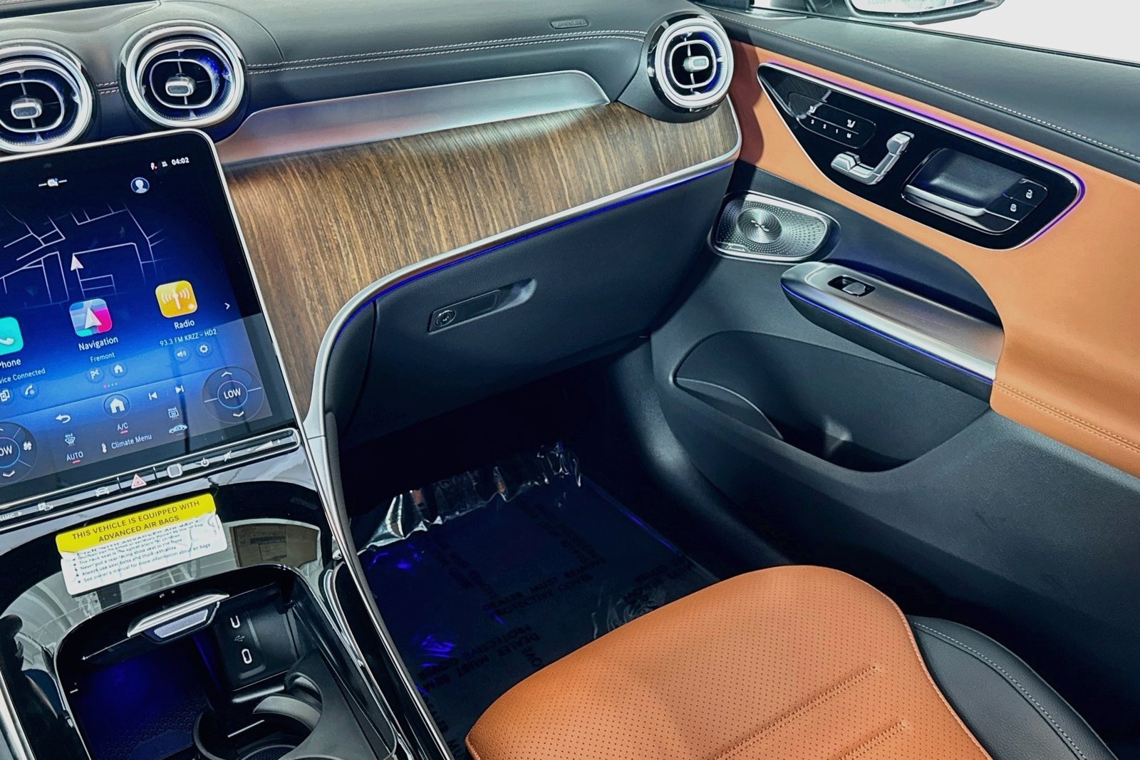 New 2026 Polar White Mercedes-Benz GLC 300 image 21