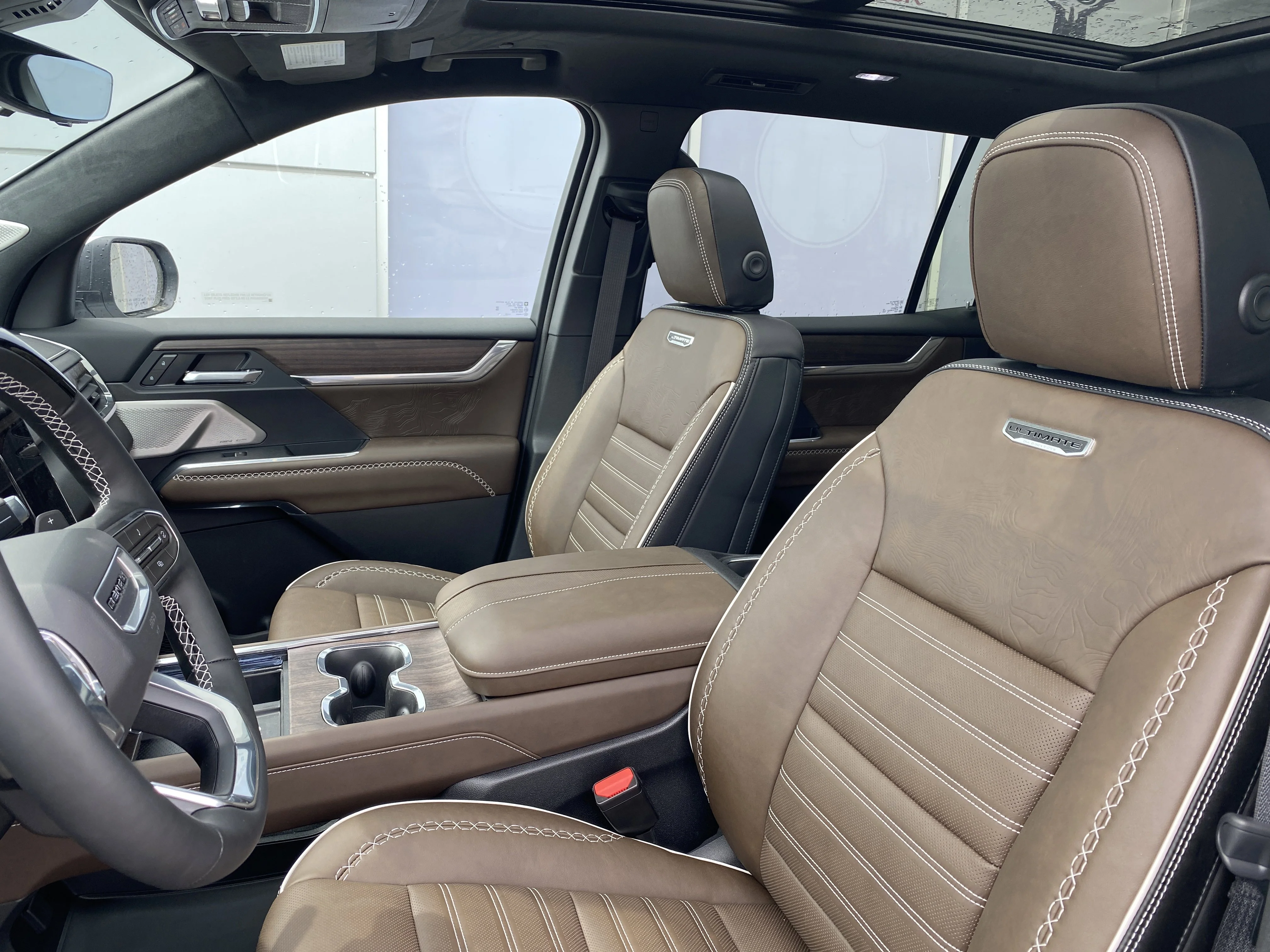 New 2026 GLACIER WHITE TRICOAT GMC Denali Ultimate image 13