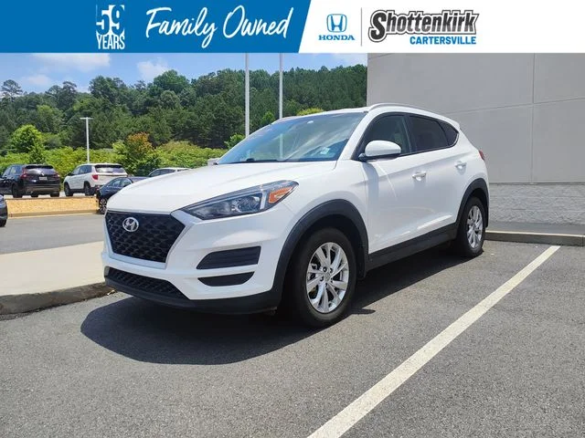 Used 2021 White Hyundai Value image 1