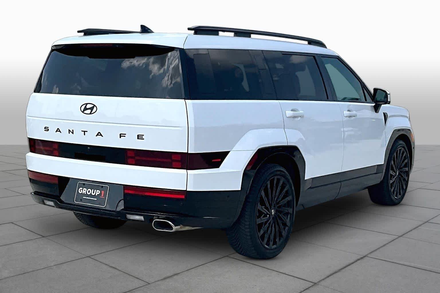 Used 2025 Serenity White Hyundai Calligraphy image 12