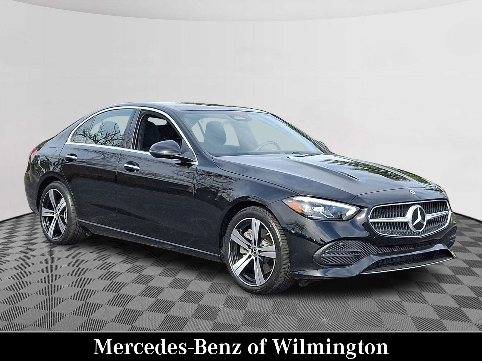 2025 Mercedes-Benz C-Class C 300 4MATIC's photo