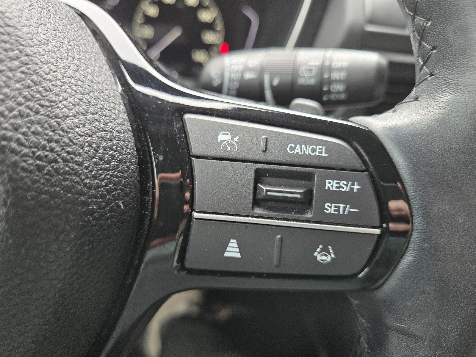 Used 2024 Lunar Silver Metallic Honda Touring image 29