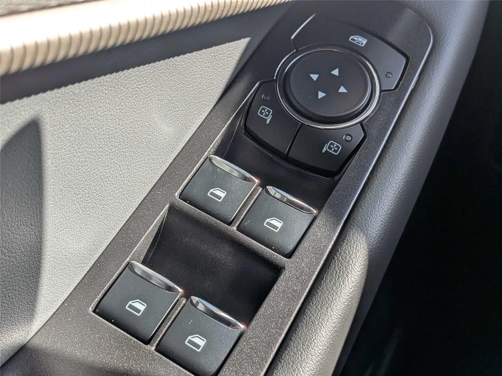 New 2026 Carbonized Gray Metallic Ford Active image 24